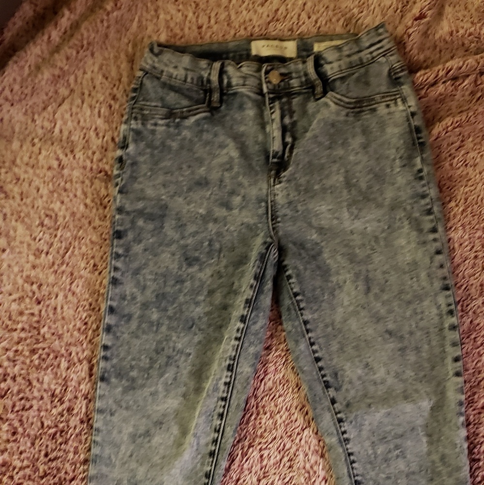 PacSun White washed skinny jeans